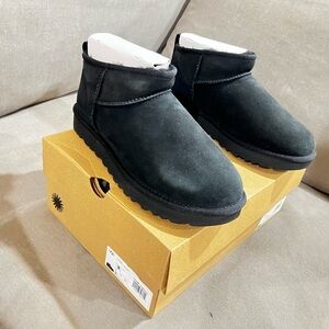 Brand new all black ankle high UGG boots size 8